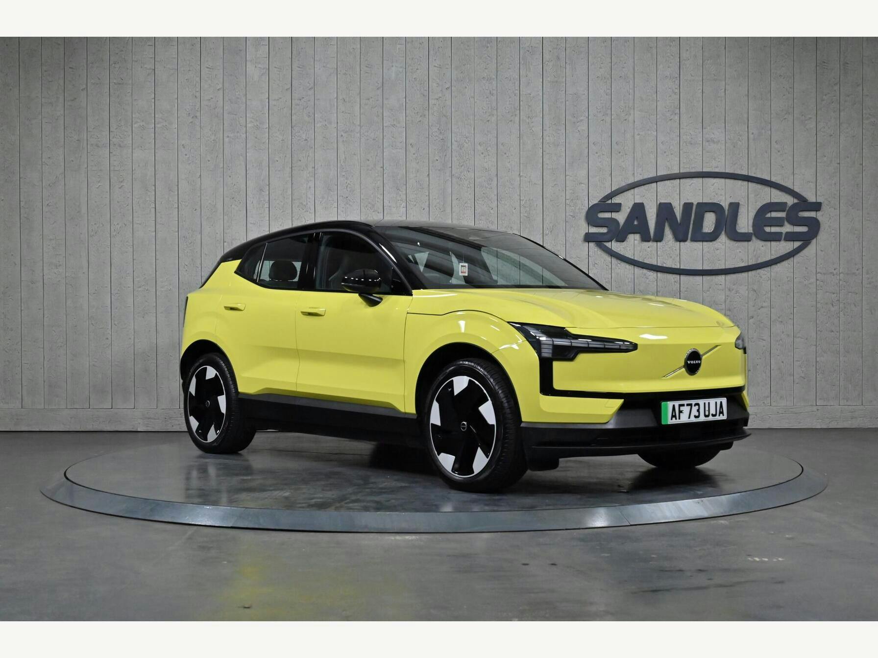 Volvo Ex30 Single Motor Extended Range 69kwh Plus Auto 5dr Suv 2024