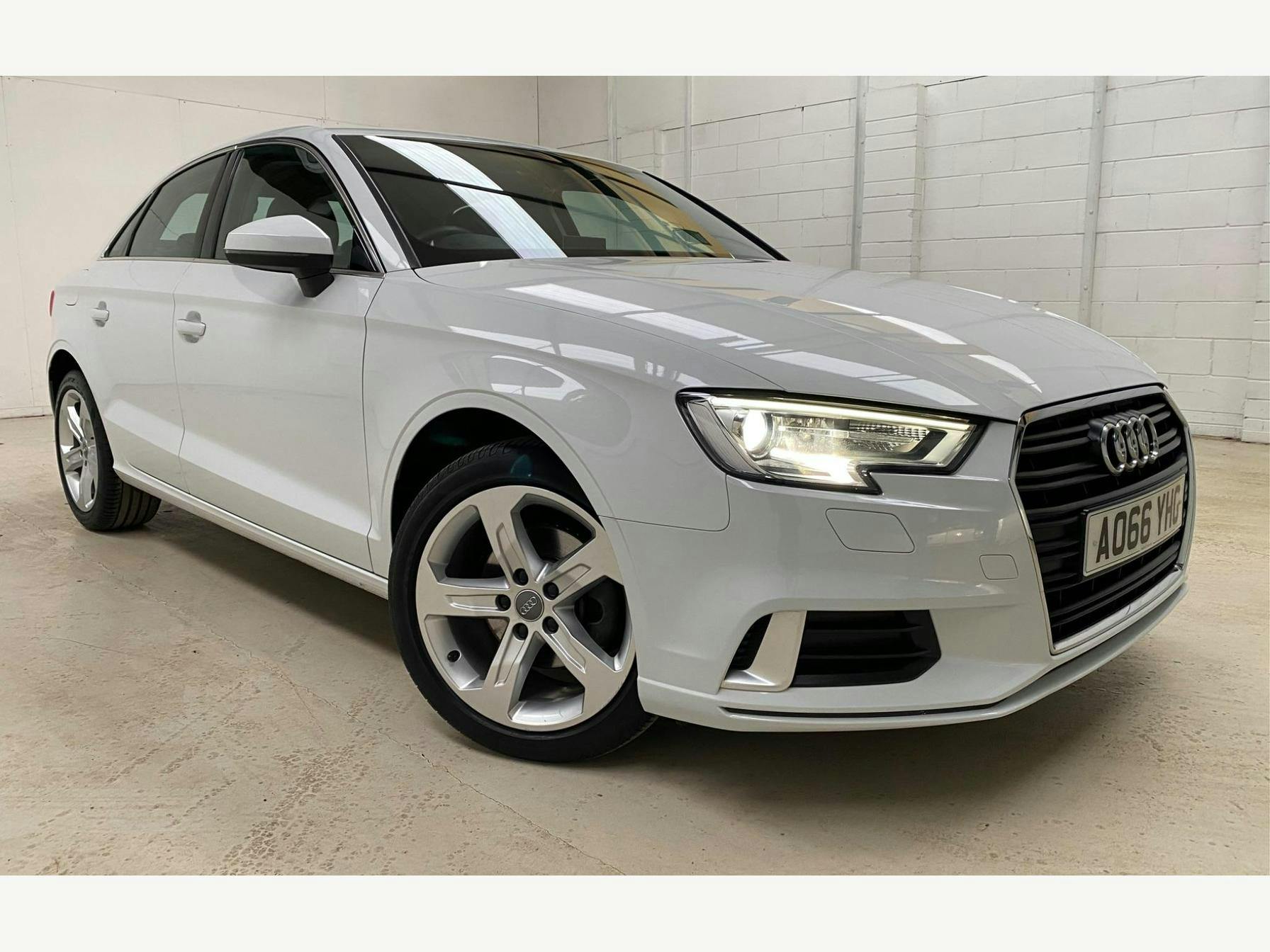 Audi A3 1.6 TDi Sport Euro 6 (s/s) 4dr Saloon 2016