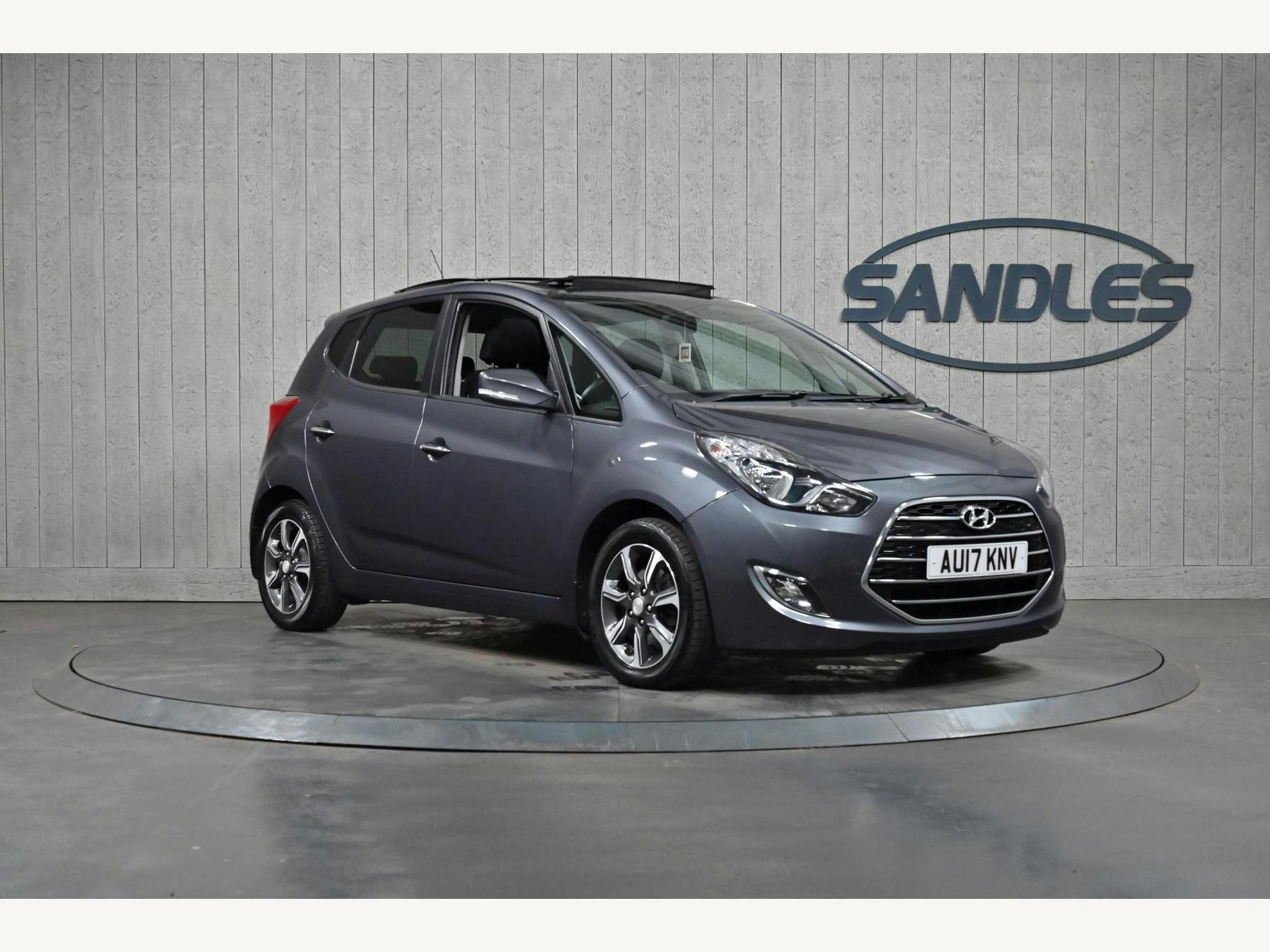 Hyundai ix20 1.4 Blue Drive Premium Nav Euro 6 (s/s) 5dr Hatchback 2017