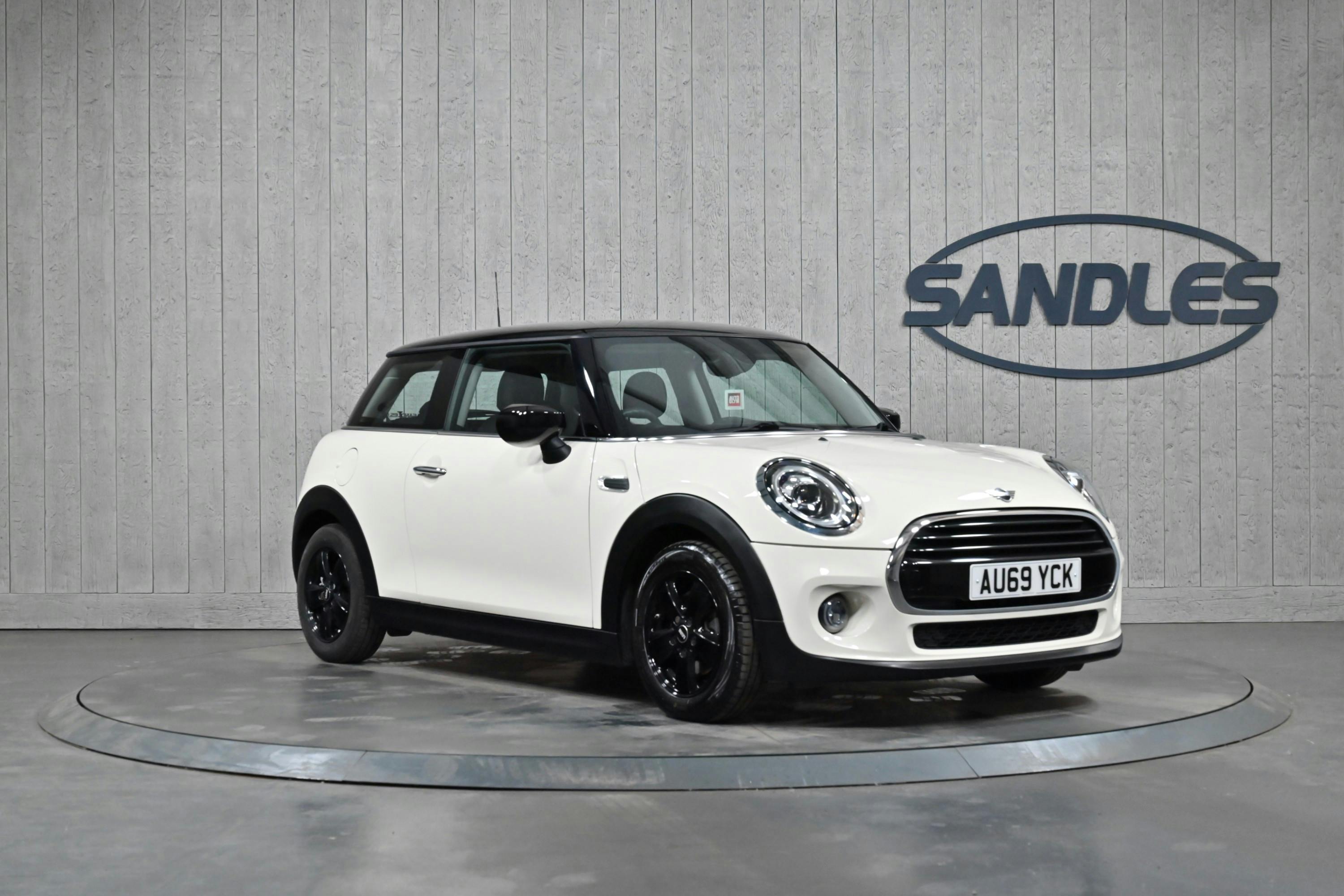 Mini Hatch 1.5 Cooper Classic Euro 6 (s/s) 3dr Hatchback 2019
