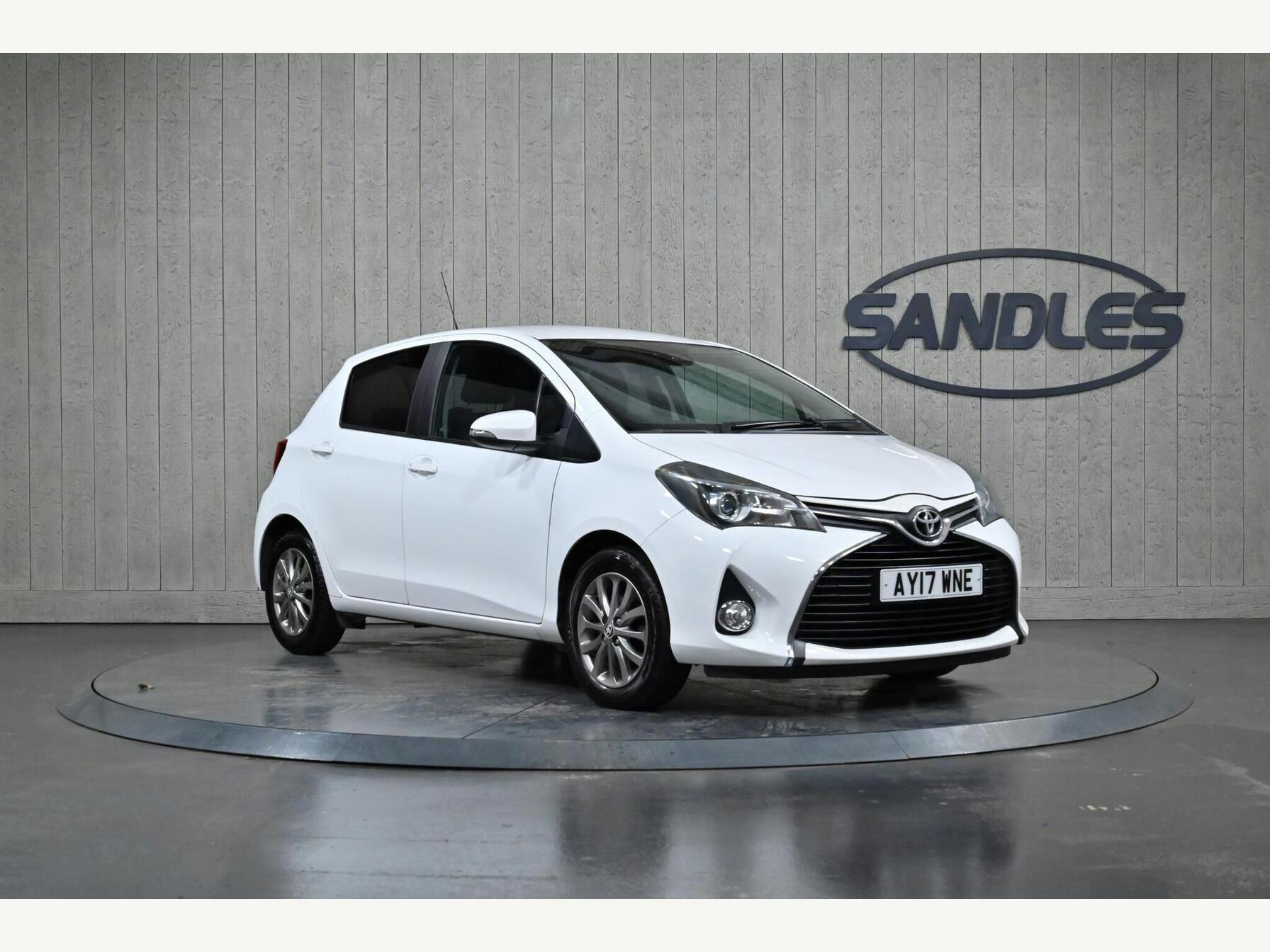 Toyota Yaris 1.0 VVT-i Icon Euro 6 5dr (safety Sense) Hatchback 2017