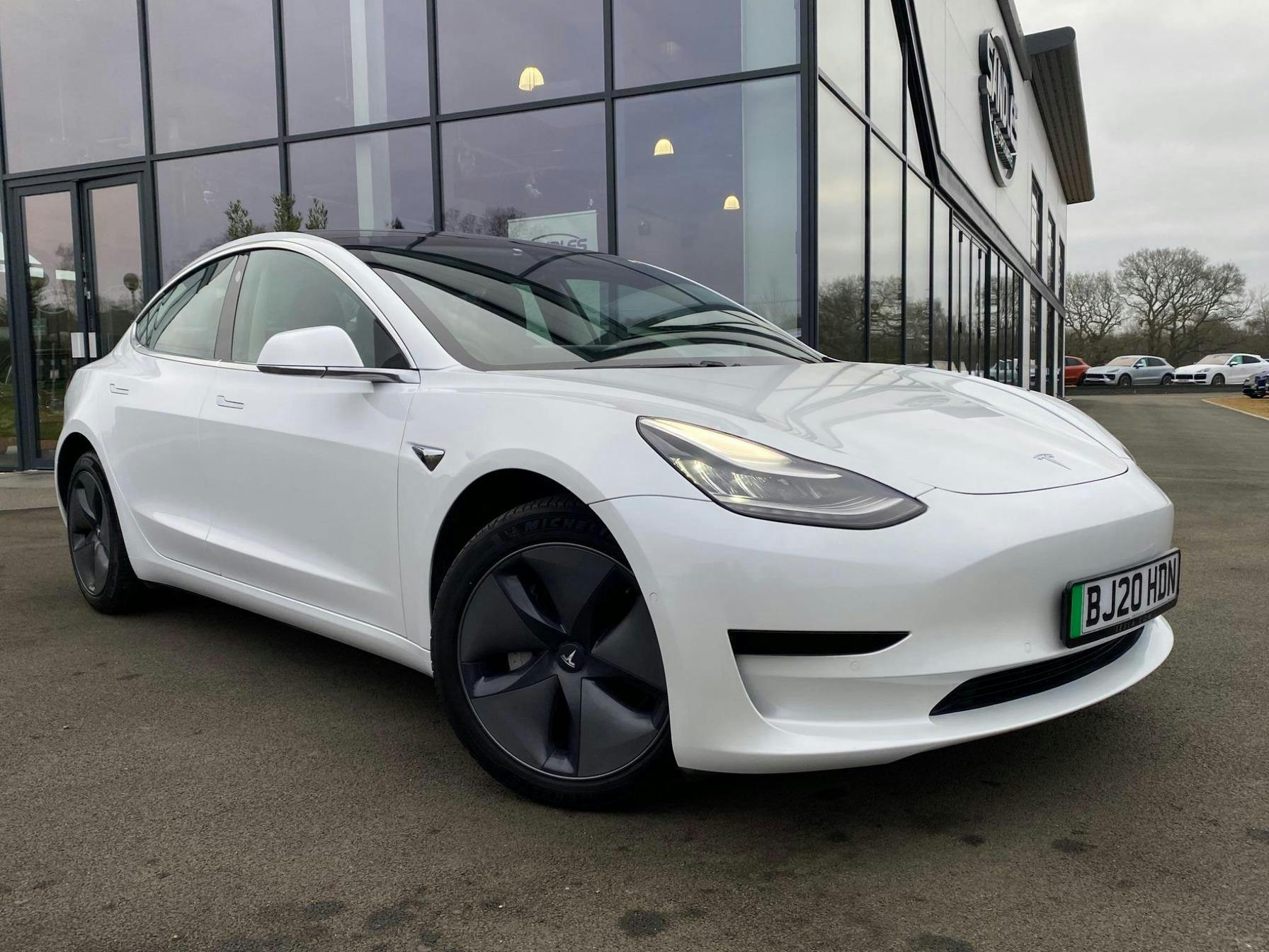 Tesla Model 3 Standard Range Plus Auto Rwd 4dr Saloon 2020