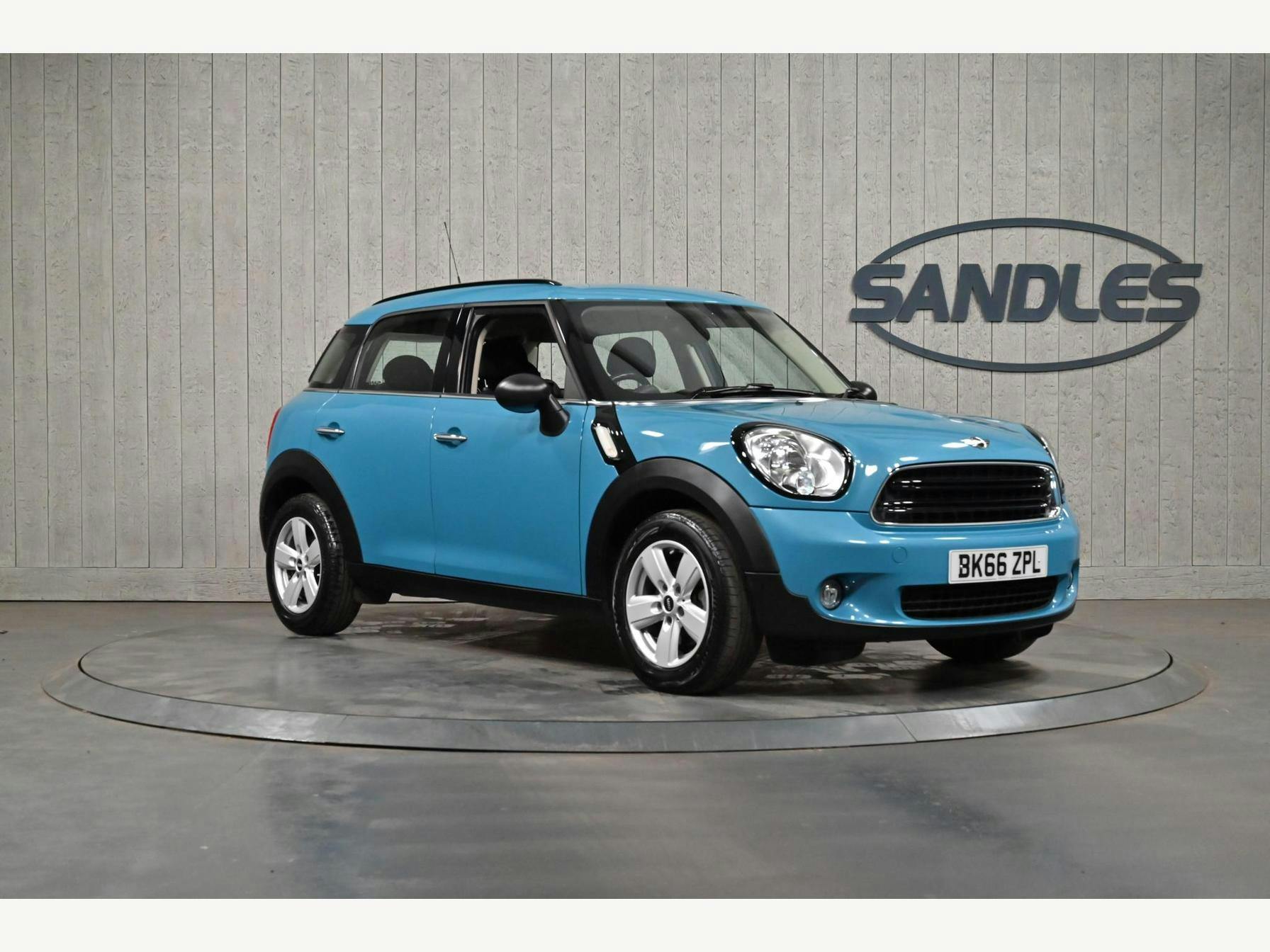 Mini Countryman 1.6 One Euro 5 (s/s) 5dr Suv 2016