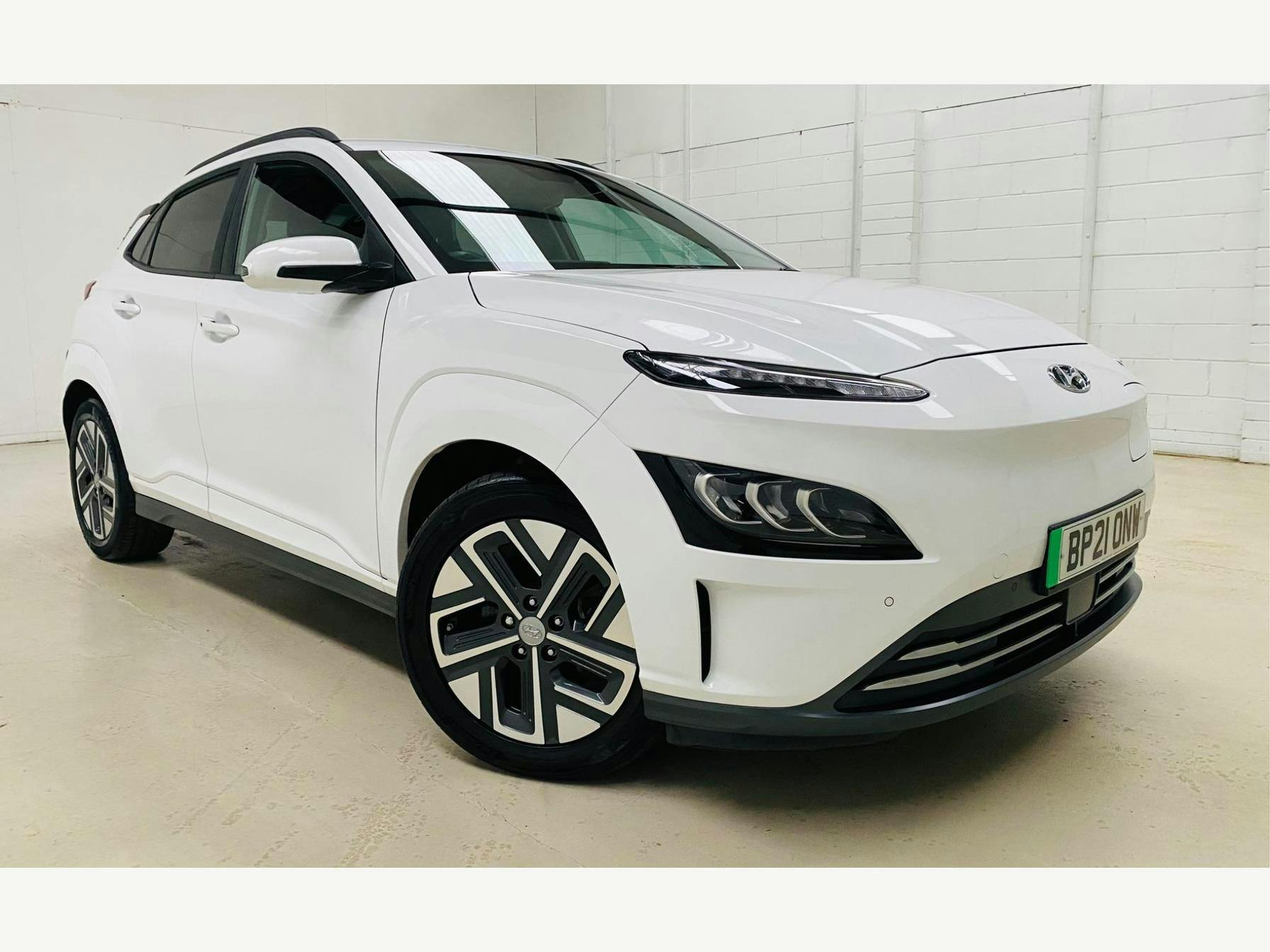 Hyundai Kona 64kwh Premium Auto 5dr (10.5kw Charger) Suv 2021