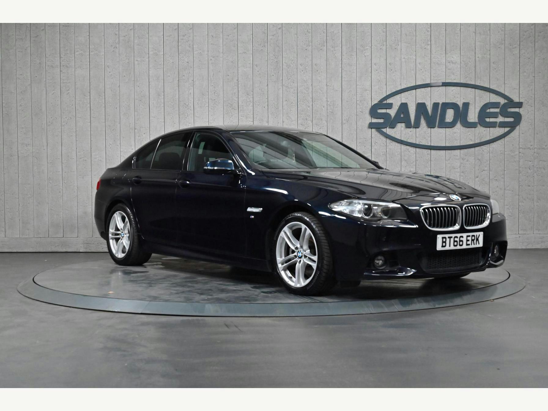 BMW 5 Series 2.0 520d M Sport Auto Euro 6 (s/s) 4dr Saloon 2016