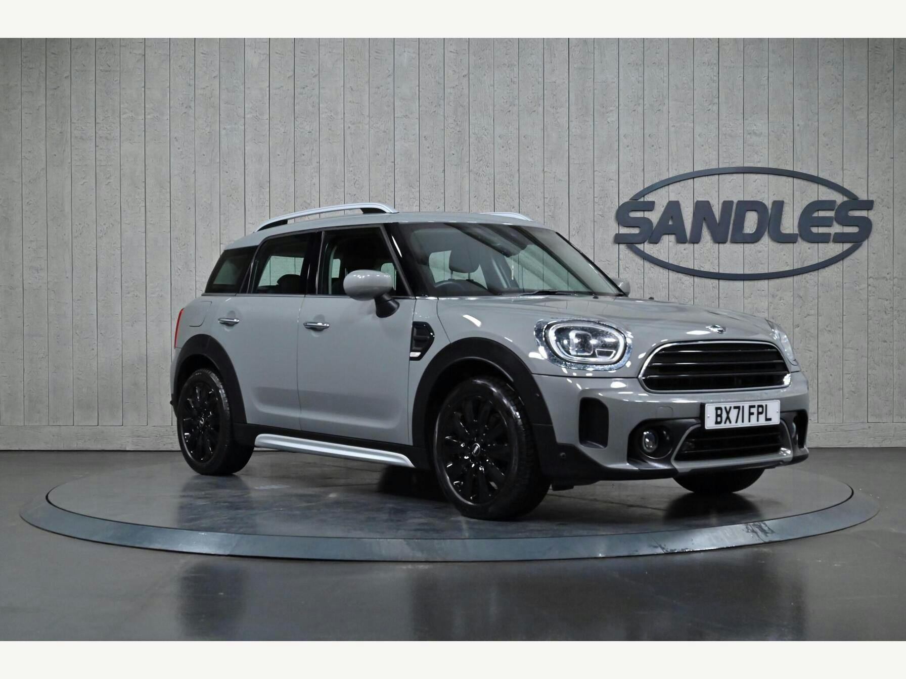 Mini Countryman 1.5 Cooper Classic Steptronic Euro 6 (s/s) 5dr Suv 2021