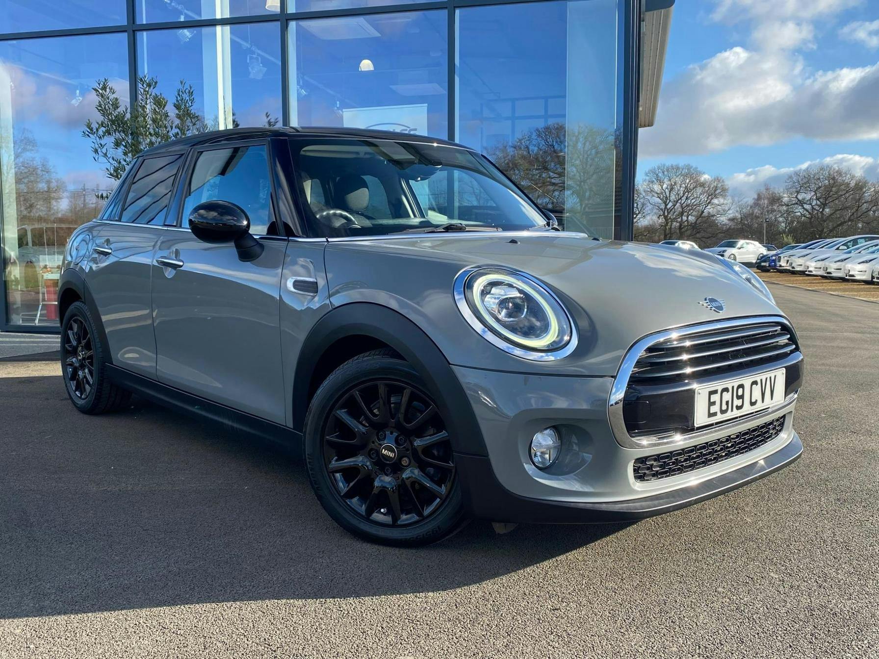 Mini Hatch 1.5 Cooper Classic Euro 6 (s/s) 5dr Hatchback 2019