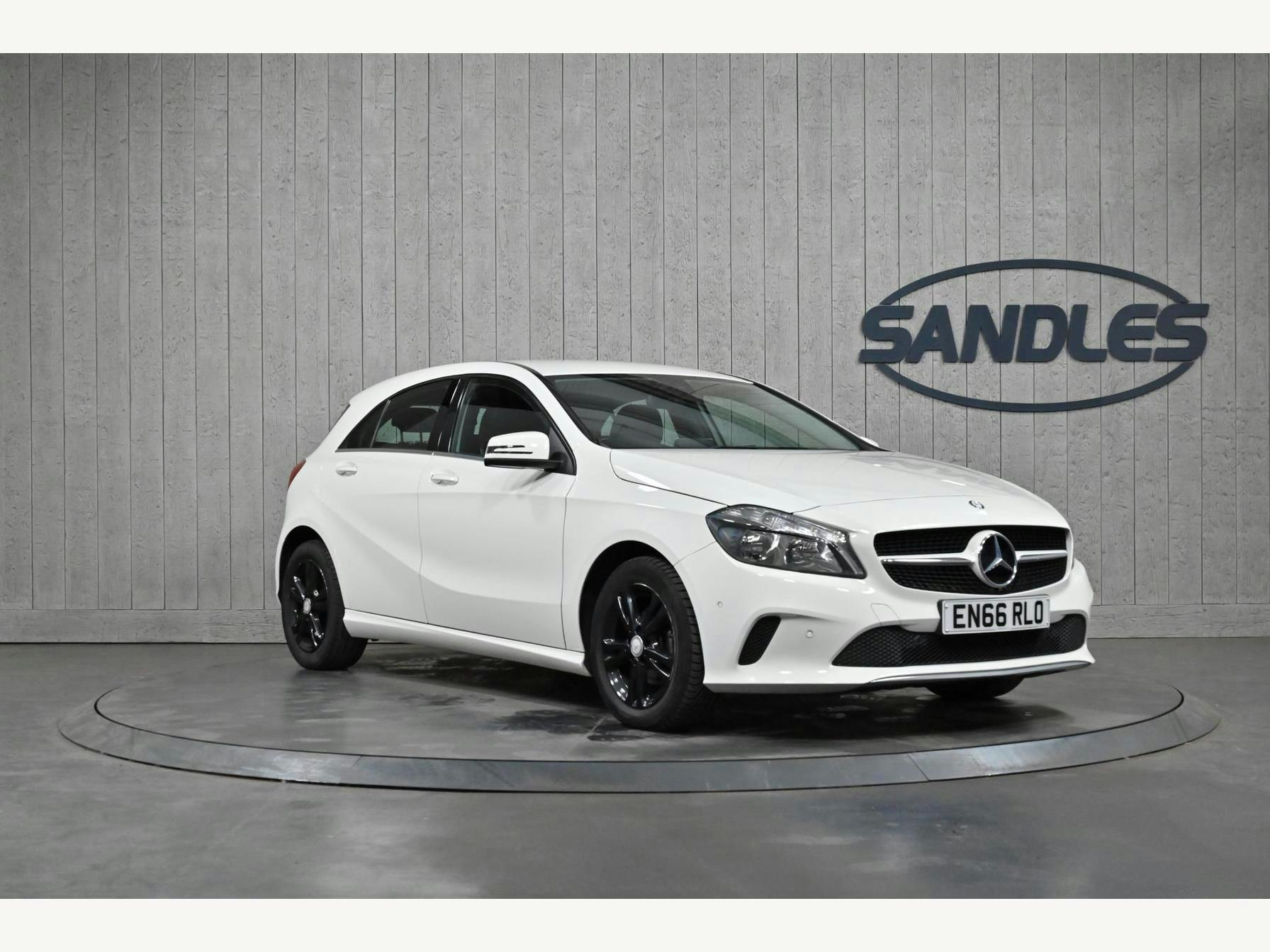 Mercedes Benz A Class 1.5 A180d SE (executive) 7g-dct Euro 6 (s/s) 5dr Hatchback 2017