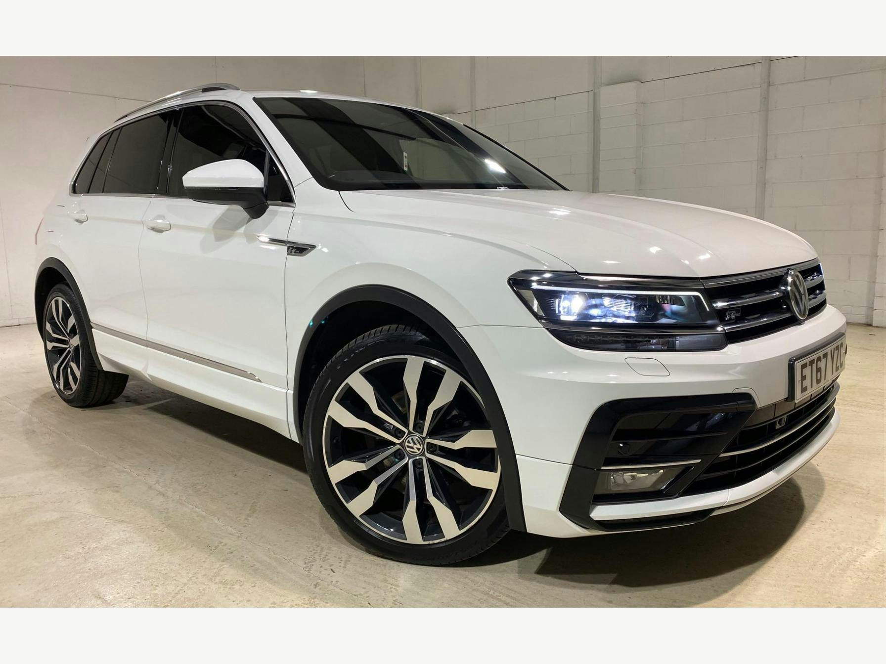 Volkswagen Tiguan 2.0 TDi R-line DSG Euro 6 (s/s) 5dr Suv 2017