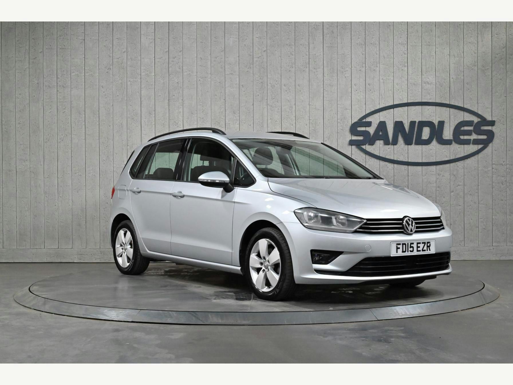 Volkswagen Golf Sv 1.6 TDi Bluemotion Tech SE Euro 6 (s/s) 5dr MPV 2015
