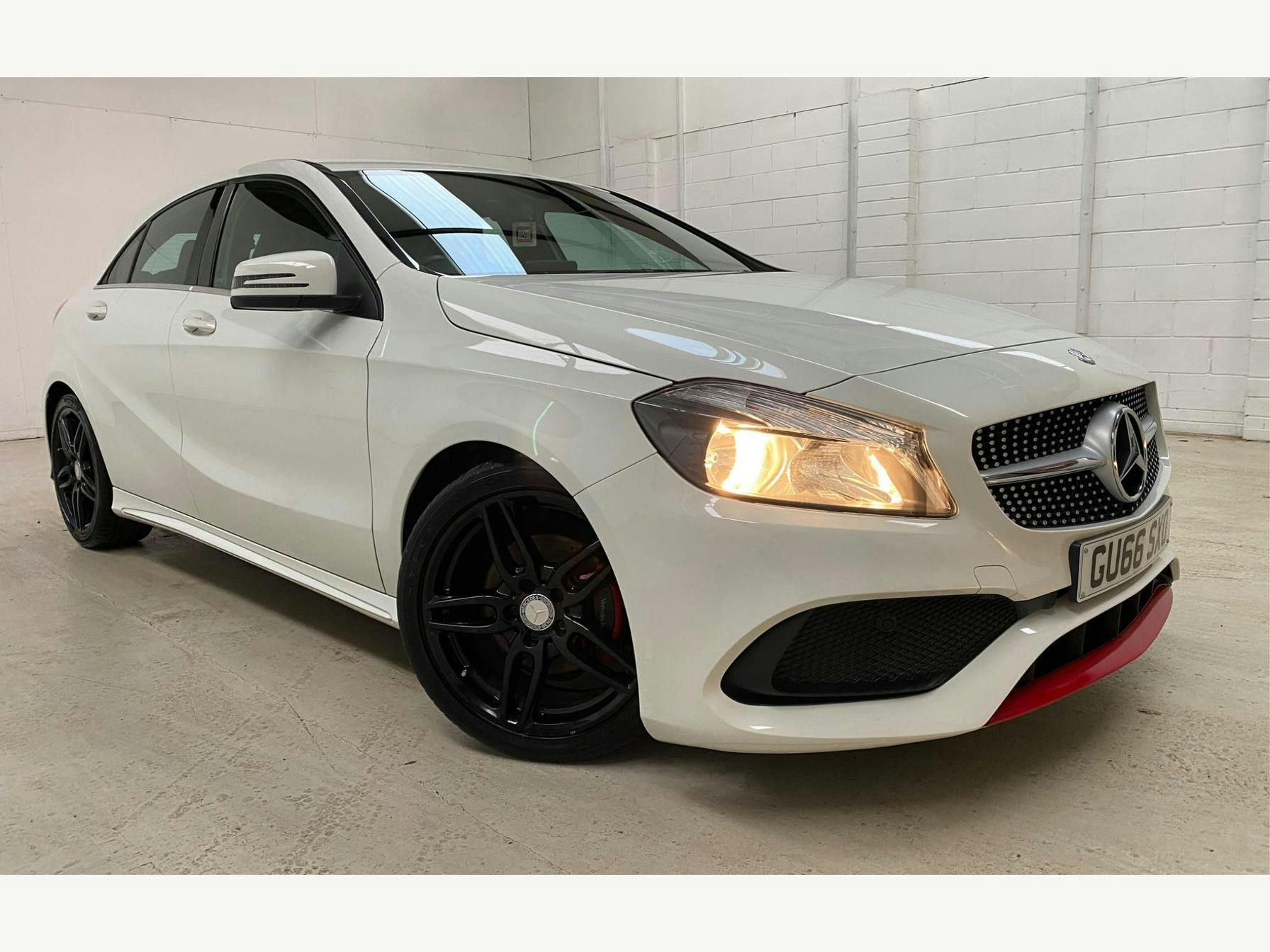 Mercedes Benz A Class 1.6 A180 Amg Line Euro 6 (s/s) 5dr Hatchback 2016