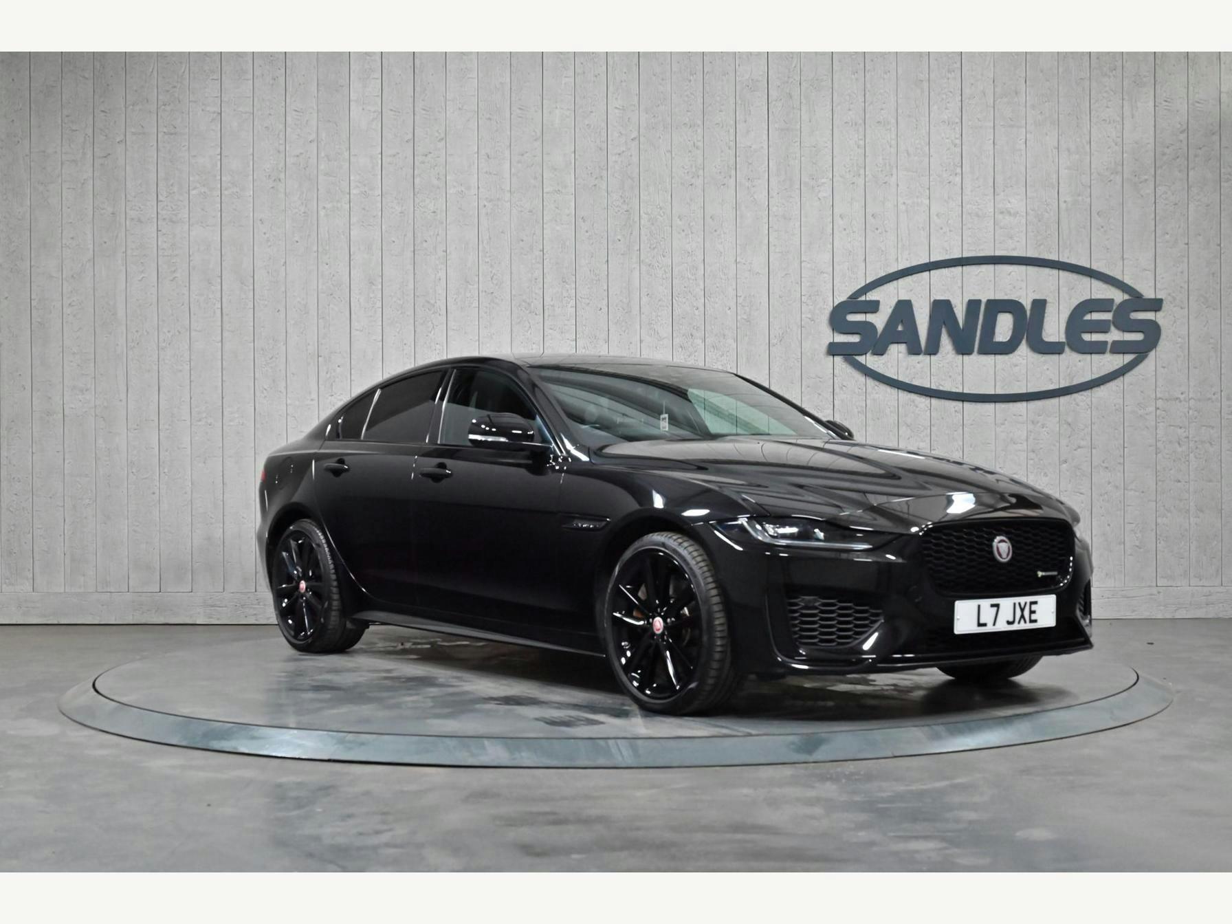Jaguar Xe 2.0 P300i R-dynamic Hse Auto Awd Euro 6 (s/s) 4dr Saloon 2020