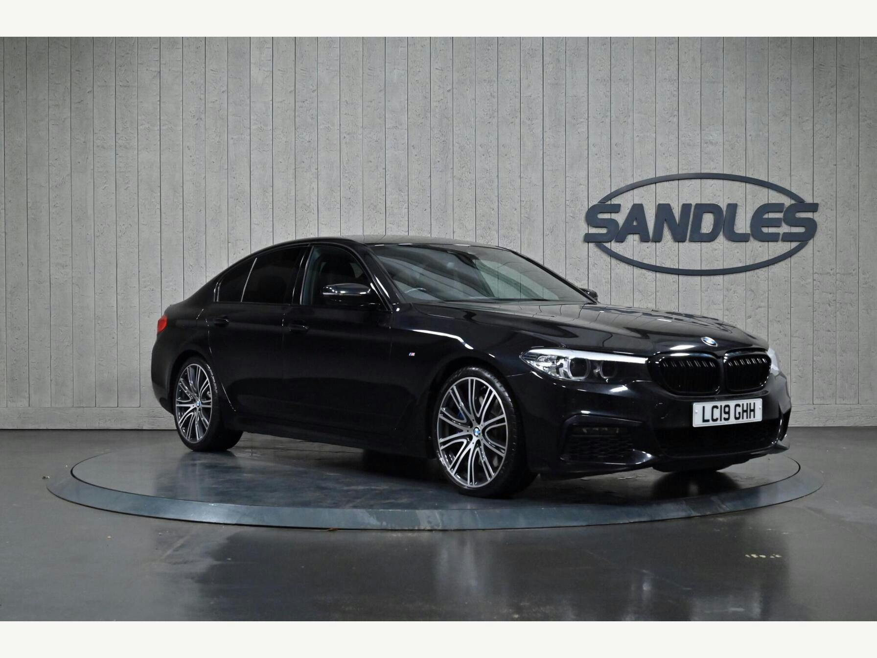 BMW 5 Series 3.0 540i Gpf M Sport Auto Xdrive Euro 6 (s/s) 4dr Saloon 2019
