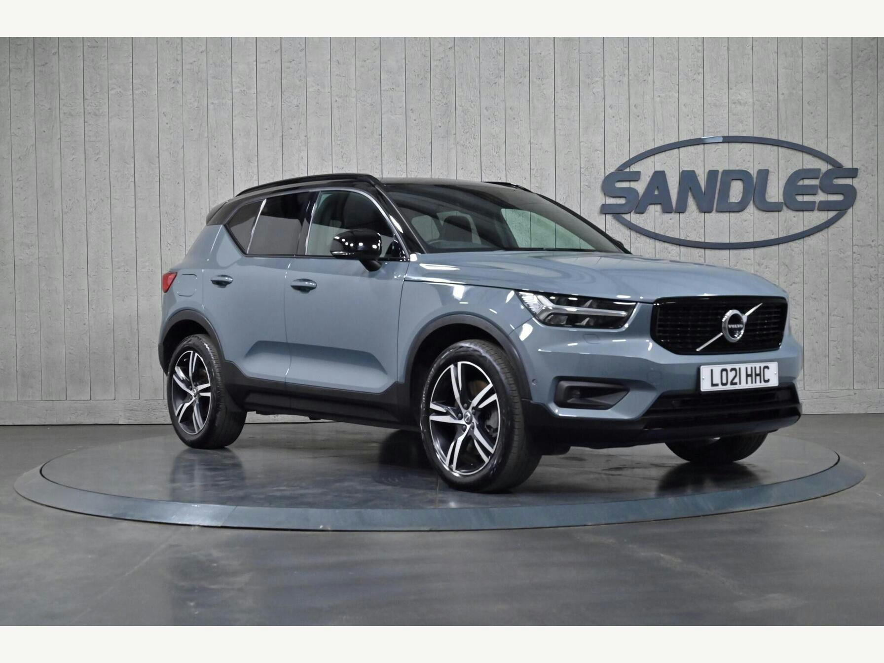 Volvo XC40 1.5h T4 Recharge 10.7kwh R-design Auto Euro 6 (s/s) 5dr Suv 2021