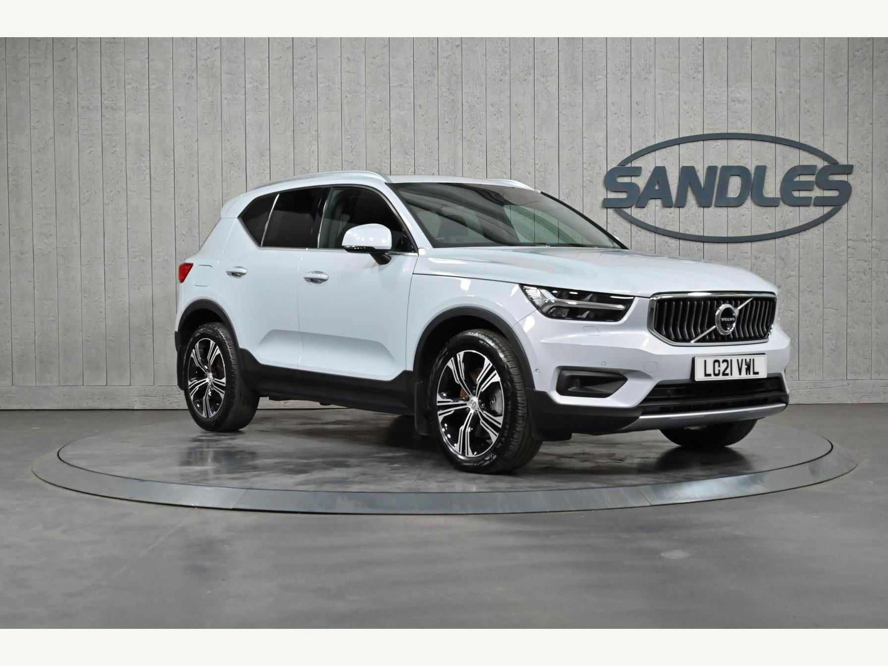 Volvo XC40 1.5h T4 Recharge 10.7kwh Inscription Auto Euro 6 (s/s) 5dr Suv 2021