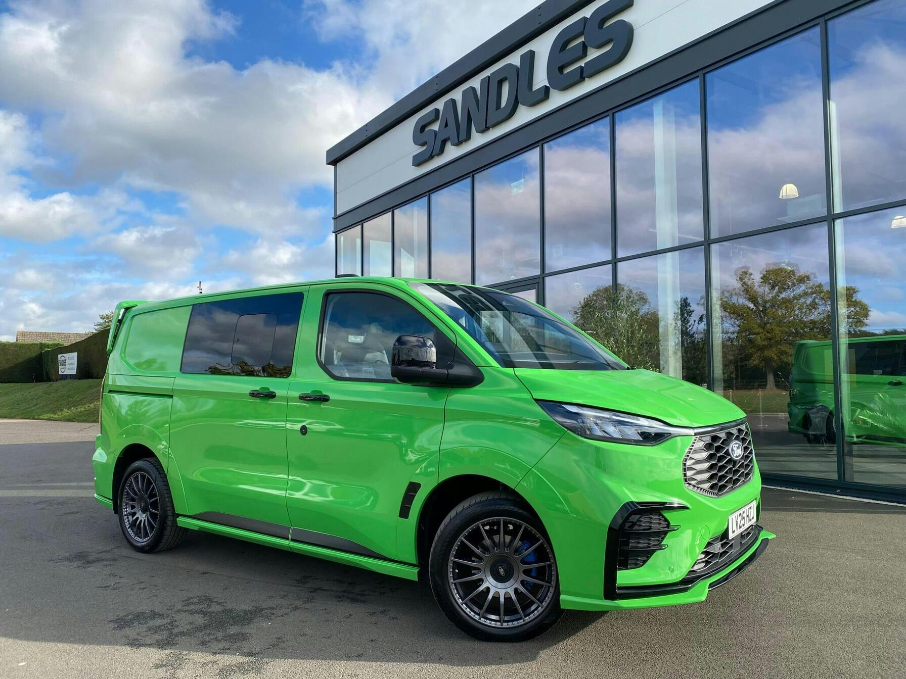 Ford Transit Custom 2.0 300 Ecoblue Ms-rt Crew Van L1 H1 Euro 6 (s/s) 5dr Combi Van 2025