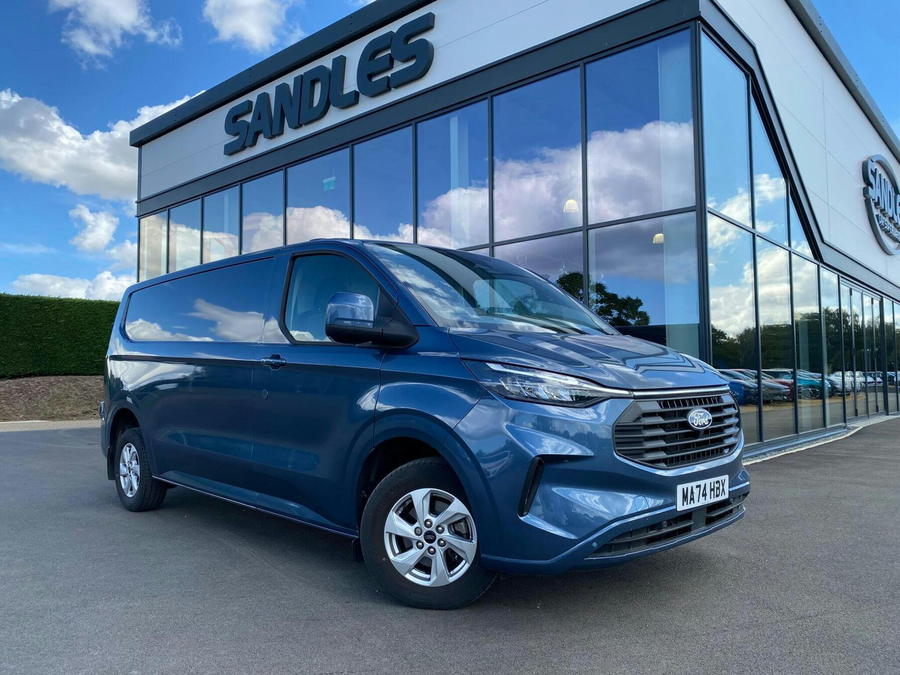 Ford Transit Custom 2.0 300 Ecoblue Limited L2 H1 Euro 6 (s/s) 5dr Panel Van 2024