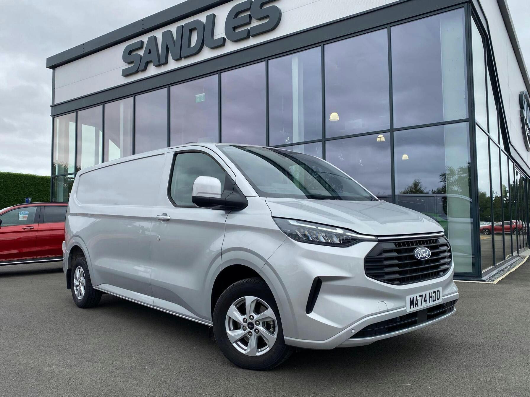 Ford Transit Custom 2.0 300 Ecoblue Limited L2 H1 Euro 6 (s/s) 5dr Panel Van 2024