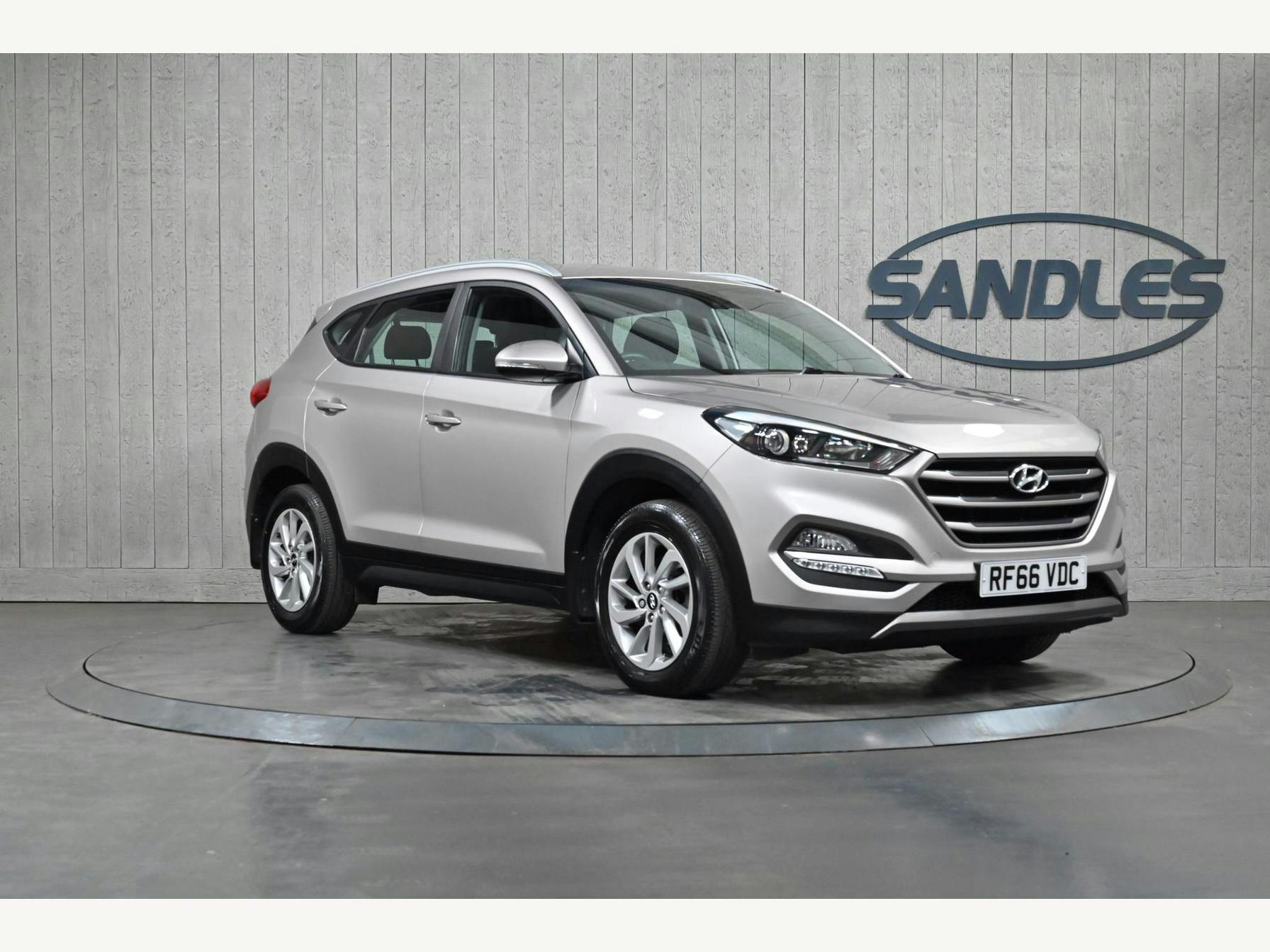 Hyundai Tucson 2.0 CRDi SE Nav Auto 4wd Euro 6 5dr Suv 2016