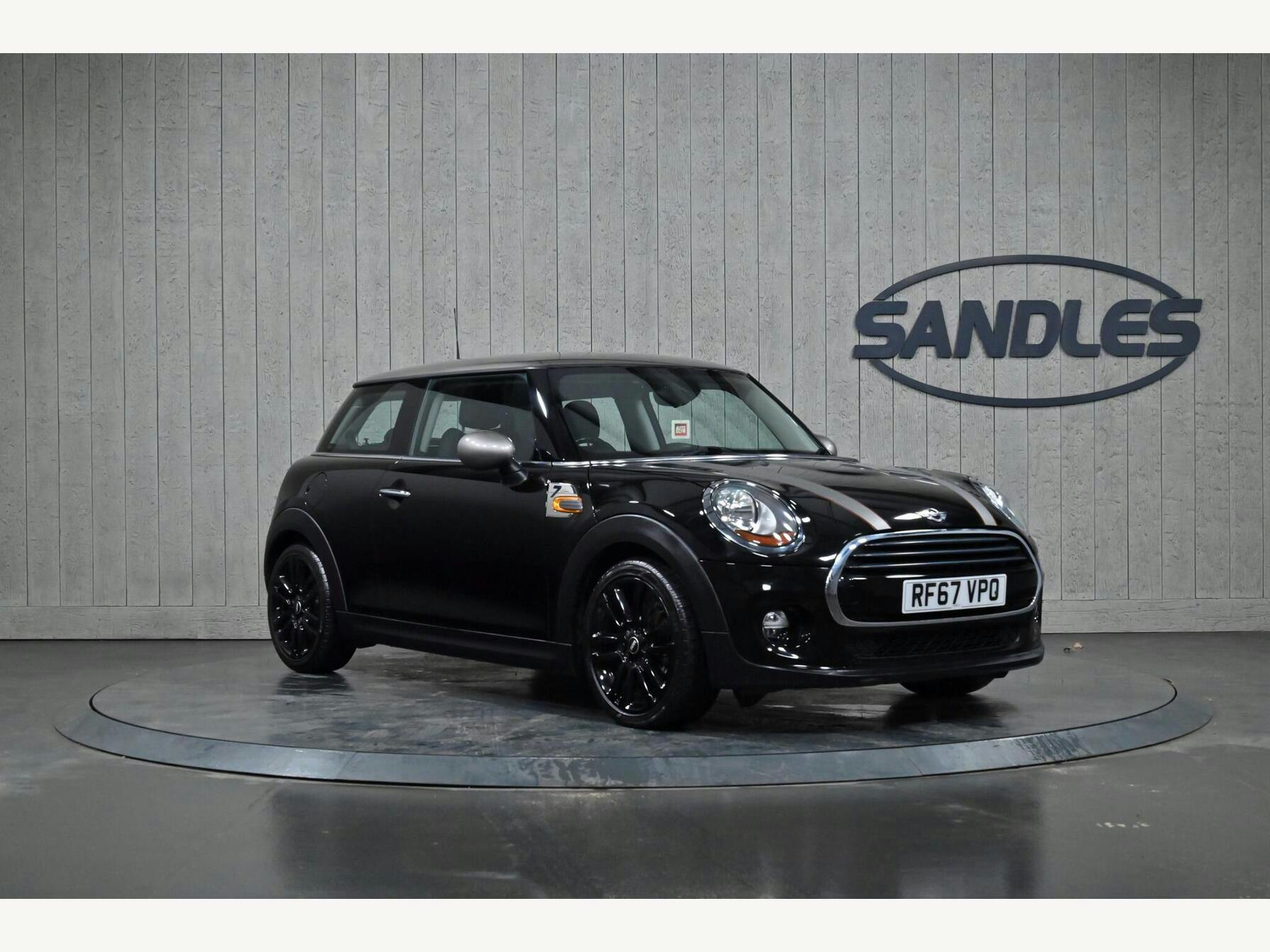 Mini Hatch 1.5 Cooper Seven Euro 6 (s/s) 3dr Hatchback 2017