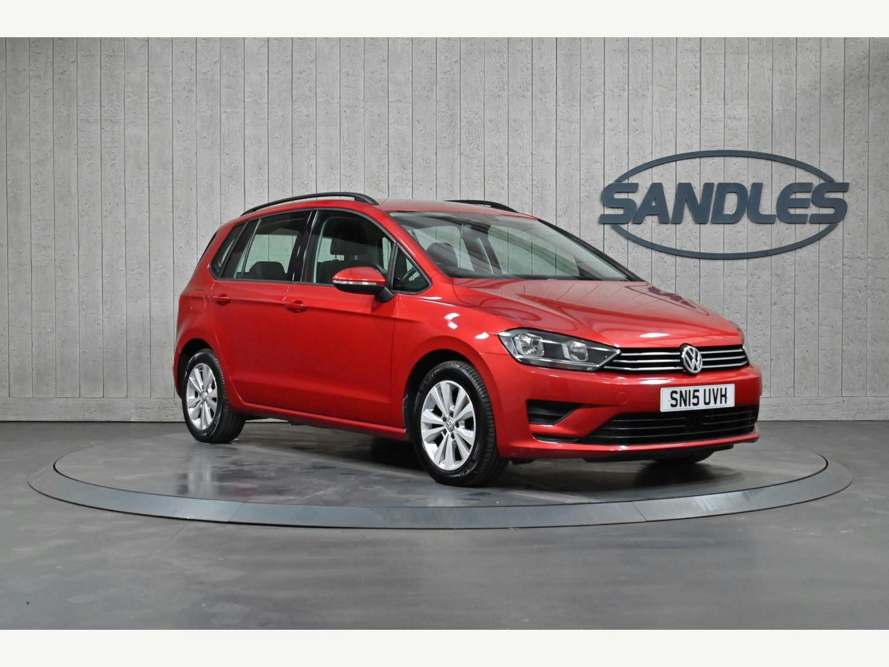 Volkswagen Golf Sv 2.0 TDi Bluemotion Tech SE DSG Euro 6 (s/s) 5dr MPV 2015