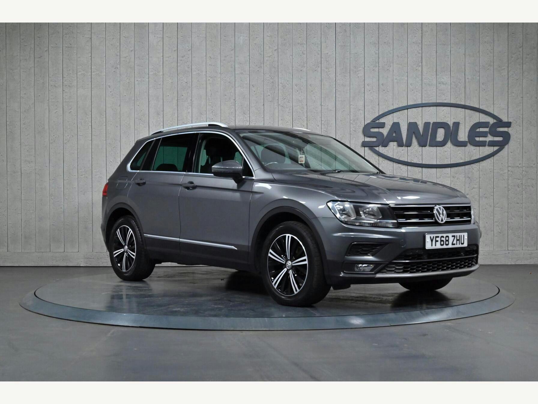 Volkswagen Tiguan 2.0 TDi SE Navigation DSG Euro 6 (s/s) 5dr Suv 2018