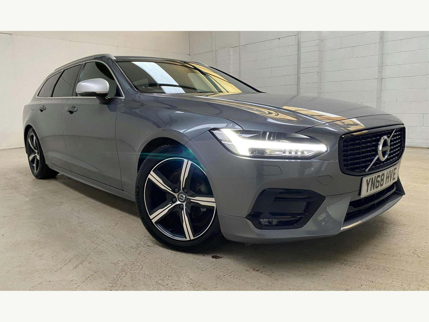 Volvo V90 2.0 D4 R-design Auto Euro 6 (s/s) 5dr Estate 2018