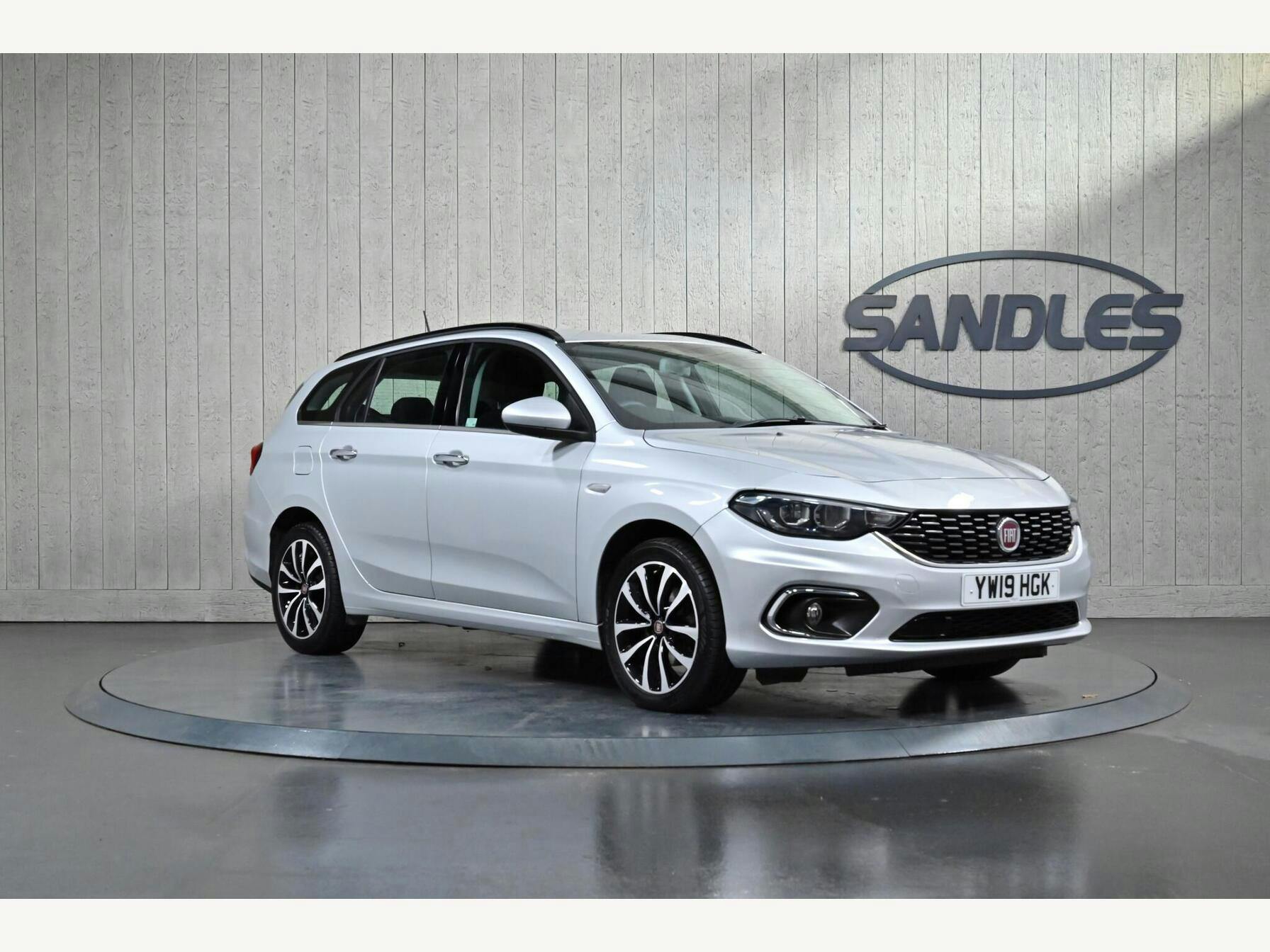 Fiat Tipo 1.6 MultiJetii Lounge Euro 6 (s/s) 5dr Estate 2019